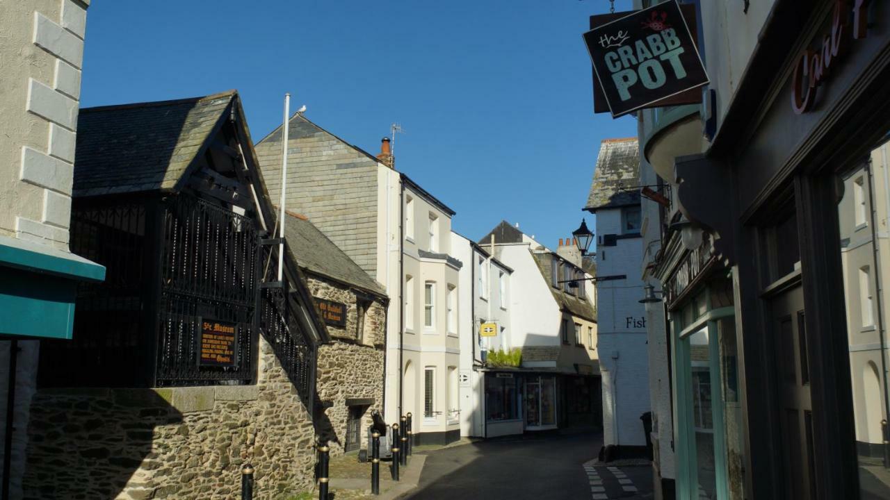 Foam Cottage Looe Bagian luar foto