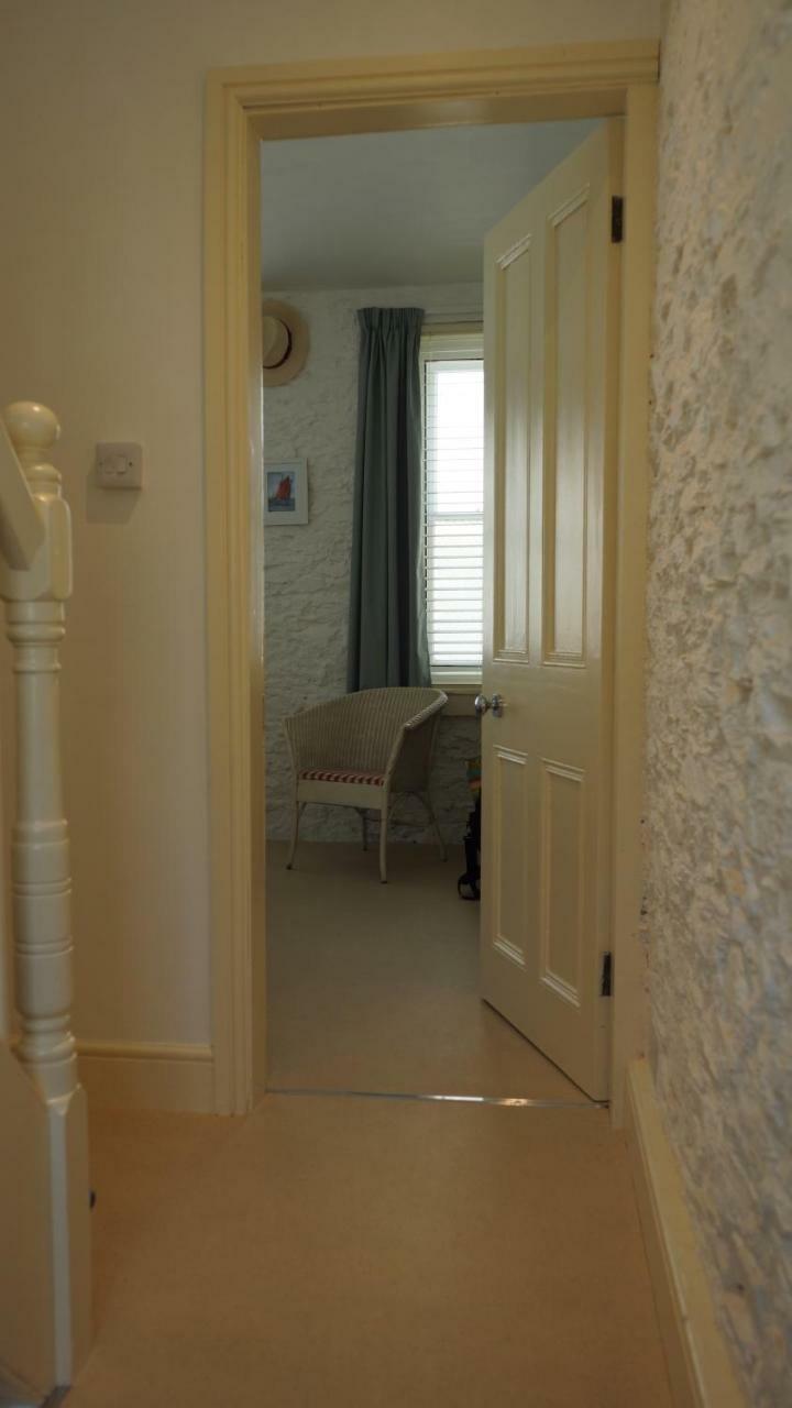 Foam Cottage Looe Bagian luar foto