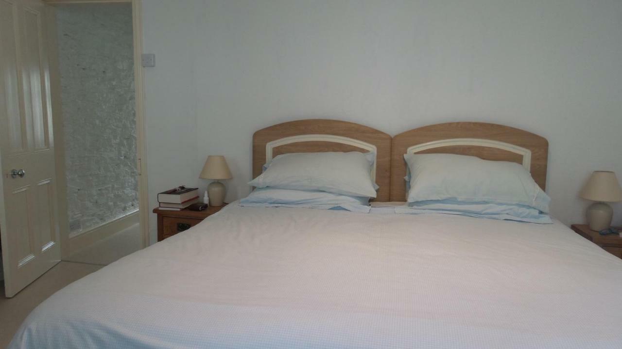 Foam Cottage Looe Bagian luar foto
