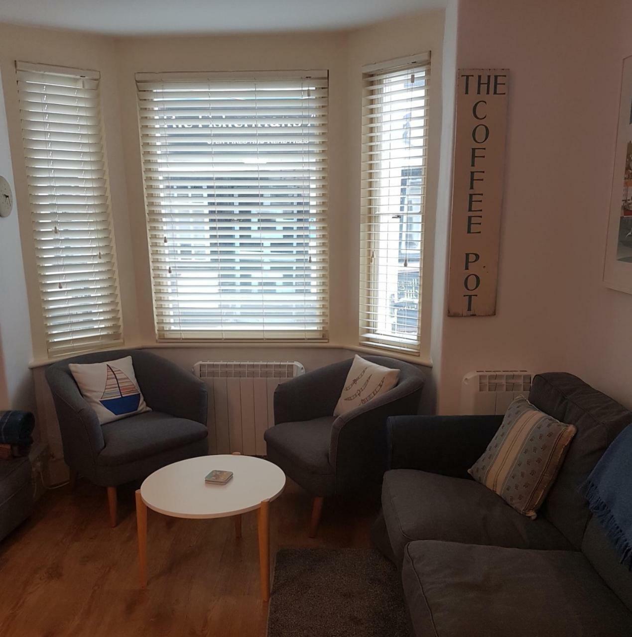 Foam Cottage Looe Bagian luar foto